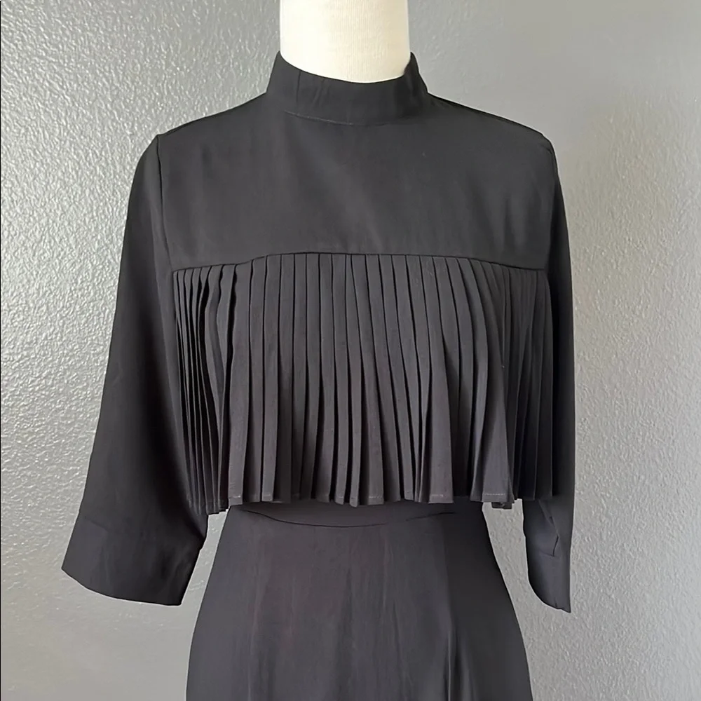 PrettyLittleThing Black Sheath Dress with 3/4 Sleeves and Mock Neck - Picture 2 of 12